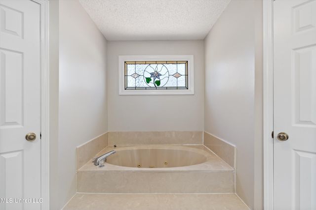 4100 Redwood Drive, Olive Branch, MS 38654