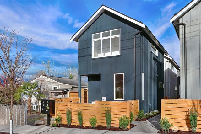 2006 B 19th Avenue S, Seattle, WA 98144