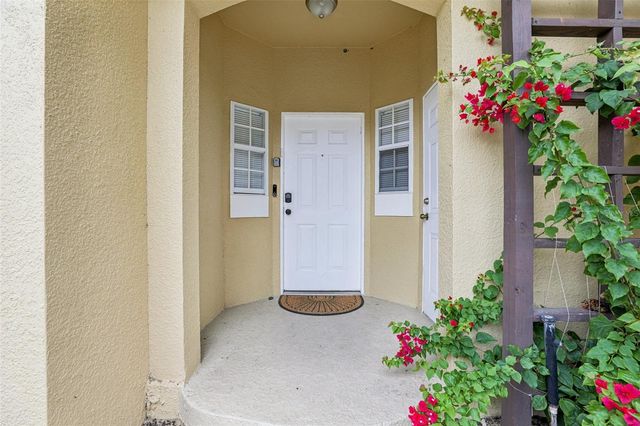 8419 CRYSTAL COVE LOOP, Kissimmee, FL 34747