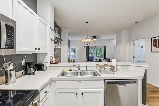 8419 CRYSTAL COVE LOOP, Kissimmee, FL 34747