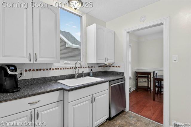 1022 Harvard Road, Berkley, MI 48072