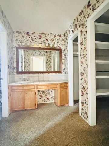 3222 Oak Mountain Trail, San Angelo, TX 76904