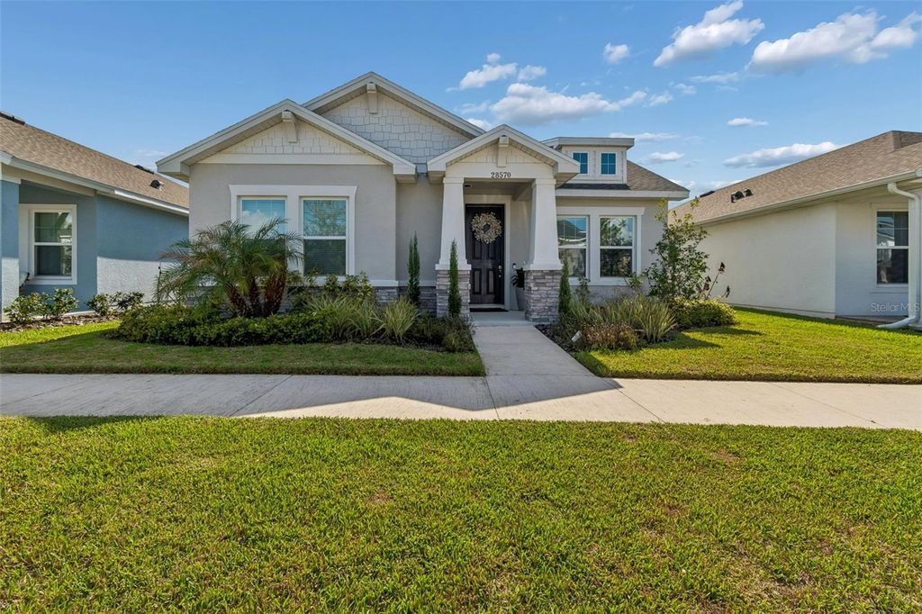 Image 1 of property listing at 28570 SWEET PERSIMMON DRIVE, Wesley Chapel, FL 33543