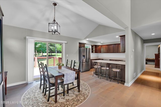 2823 Hollow Oak Dr, Crestwood, KY 40014