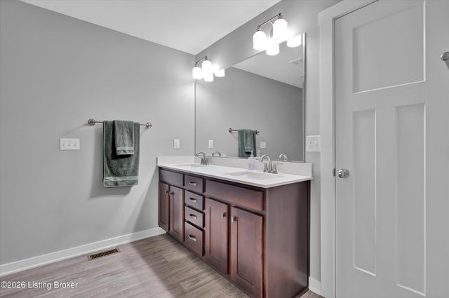 2823 Hollow Oak Dr, Crestwood, KY 40014