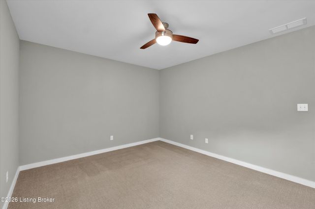 2823 Hollow Oak Dr, Crestwood, KY 40014