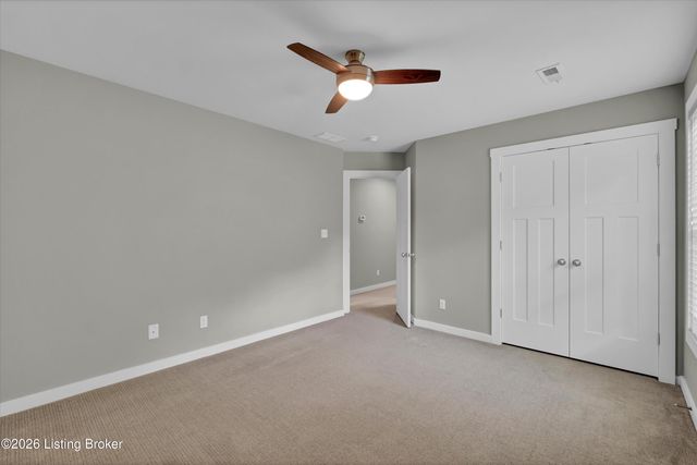 2823 Hollow Oak Dr, Crestwood, KY 40014