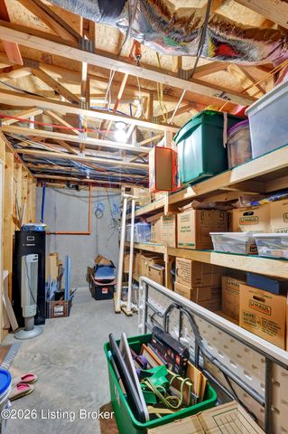 2823 Hollow Oak Dr, Crestwood, KY 40014