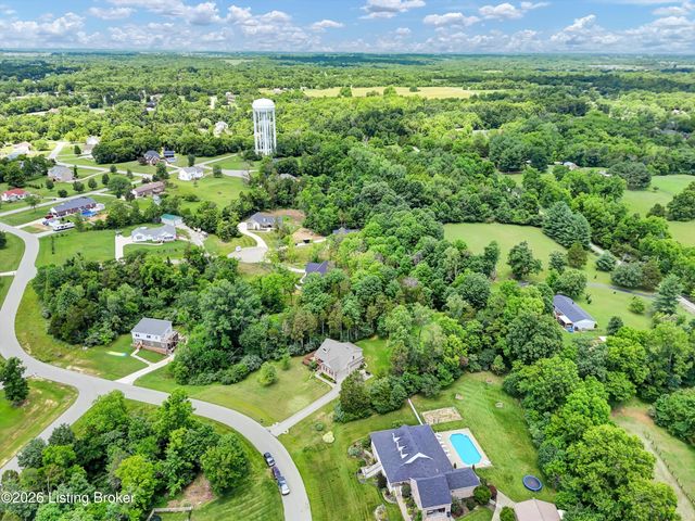 2823 Hollow Oak Dr, Crestwood, KY 40014