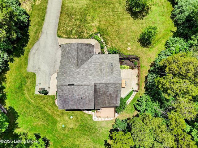 2823 Hollow Oak Dr, Crestwood, KY 40014
