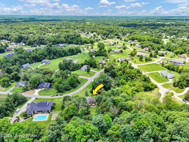 2823 Hollow Oak Dr, Crestwood, KY 40014