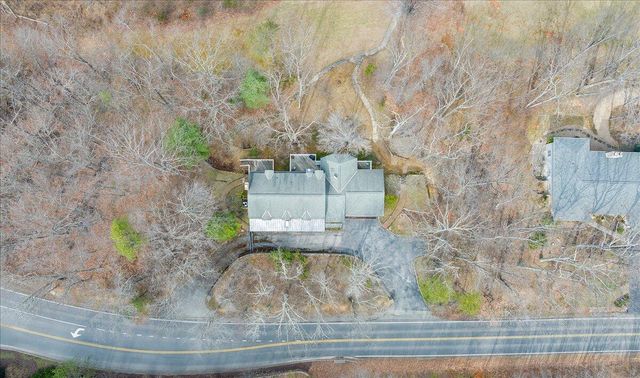 5127 Hunting Hills DR, Roanoke, VA 24018