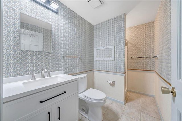 5127 Hunting Hills DR, Roanoke, VA 24018