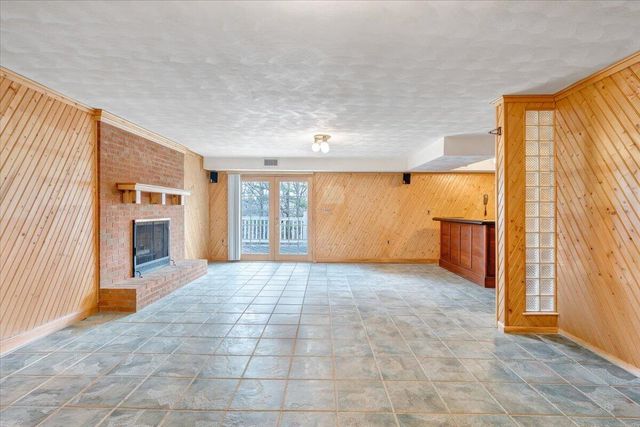 5127 Hunting Hills DR, Roanoke, VA 24018