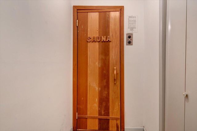 5127 Hunting Hills DR, Roanoke, VA 24018