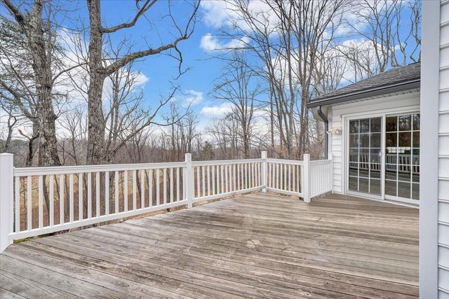 5127 Hunting Hills DR, Roanoke, VA 24018