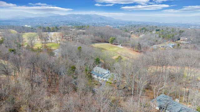 5127 Hunting Hills DR, Roanoke, VA 24018