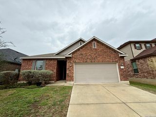 2065 Oxbow, New Braunfels, TX 78130