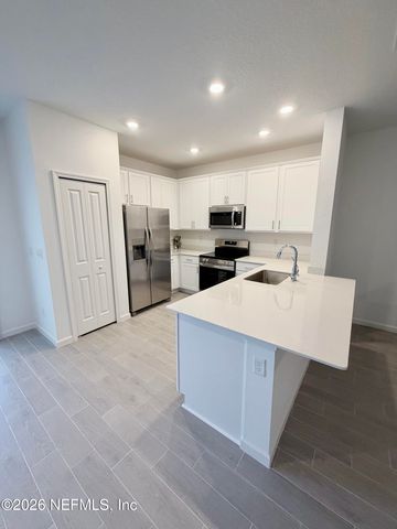 2113 WINDWARD CAY Lane, Middleburg, FL 32068