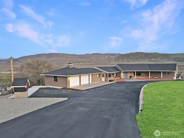 940 Sunrise Heights Road, Okanogan, WA 98840