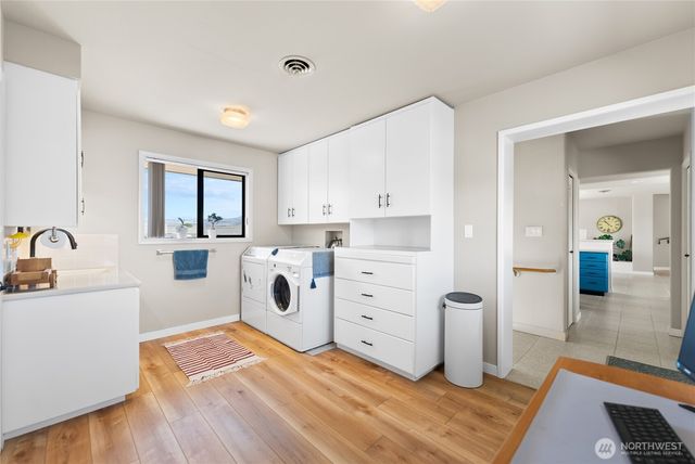 940 Sunrise Heights Road, Okanogan, WA 98840