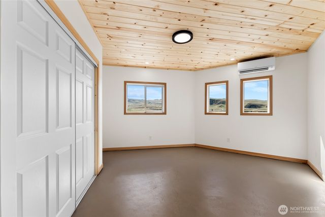 940 Sunrise Heights Road, Okanogan, WA 98840