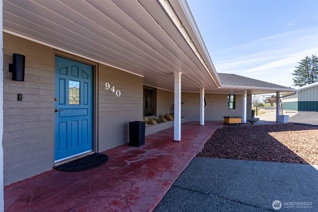 940 Sunrise Heights Road, Okanogan, WA 98840