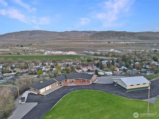 940 Sunrise Heights Road, Okanogan, WA 98840