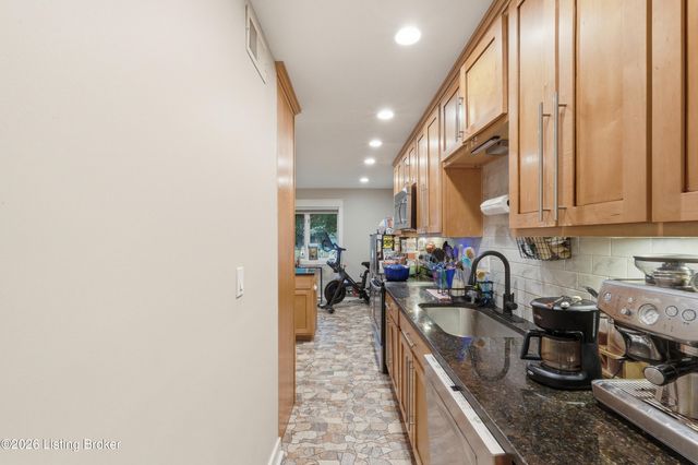 5607 Harrods Cove, Prospect, KY 40059