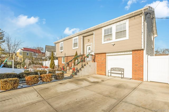 128 Park Avenue, Roosevelt, NY 11575