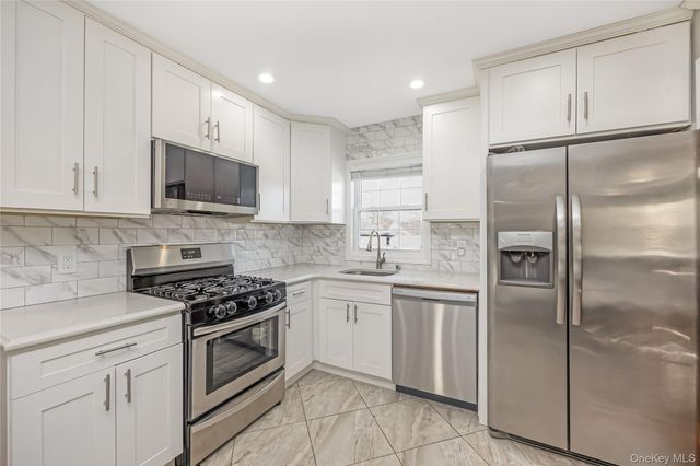 128 Park Avenue, Roosevelt, NY 11575