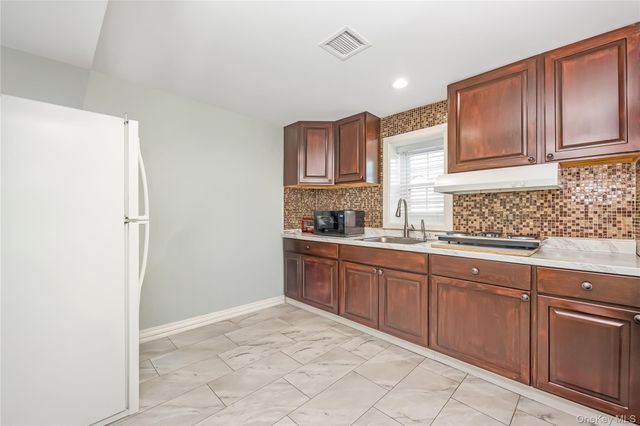 128 Park Avenue, Roosevelt, NY 11575