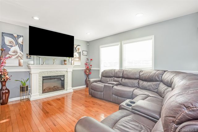 128 Park Avenue, Roosevelt, NY 11575