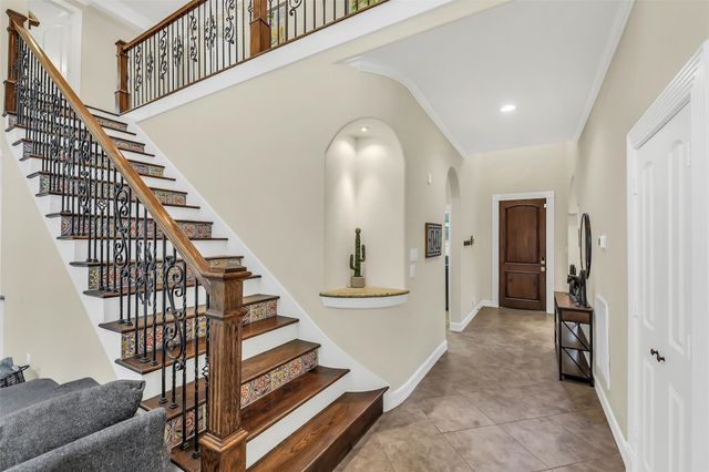 754 Holly Springs Drive, Conroe, TX 77302