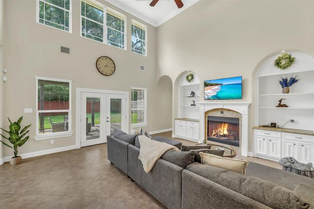 754 Holly Springs Drive, Conroe, TX 77302