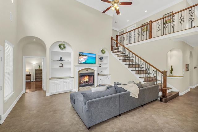 754 Holly Springs Drive, Conroe, TX 77302