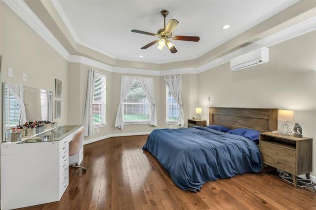 754 Holly Springs Drive, Conroe, TX 77302