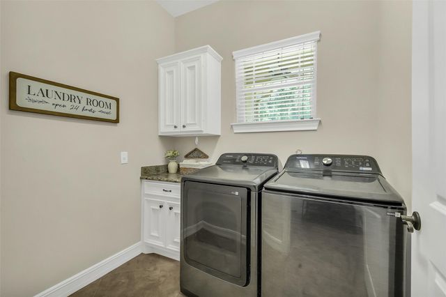 754 Holly Springs Drive, Conroe, TX 77302