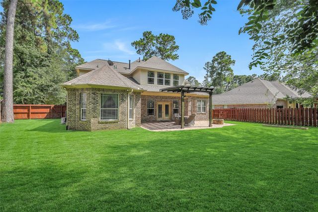 754 Holly Springs Drive, Conroe, TX 77302