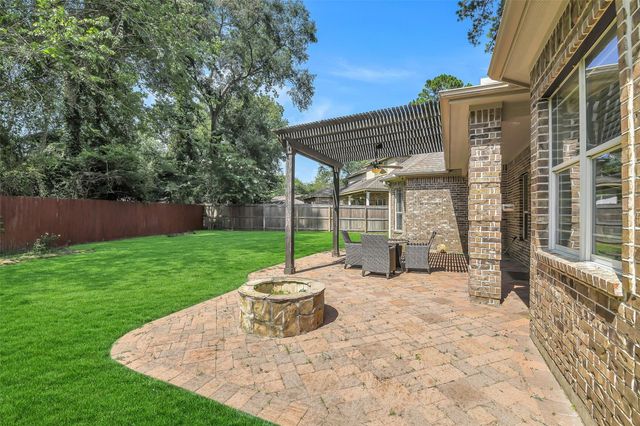 754 Holly Springs Drive, Conroe, TX 77302