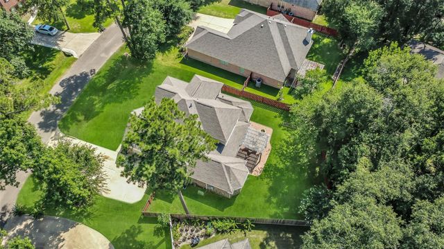 754 Holly Springs Drive, Conroe, TX 77302