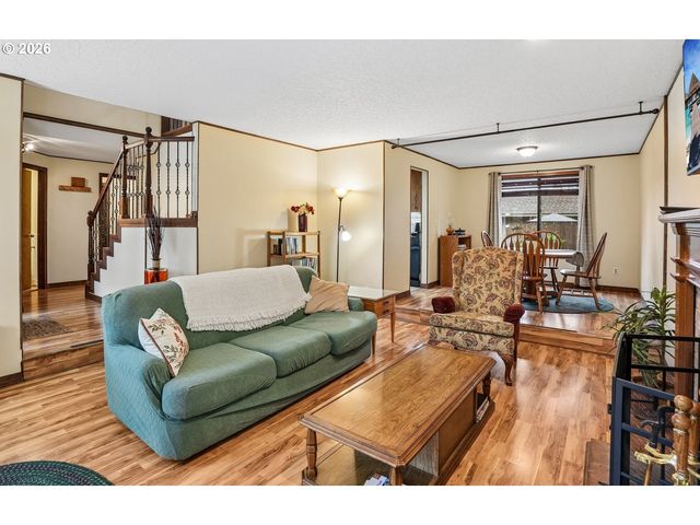 13906 Ne 7TH Way, Vancouver, WA 98684