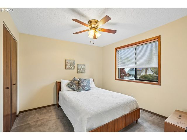 13906 Ne 7TH Way, Vancouver, WA 98684