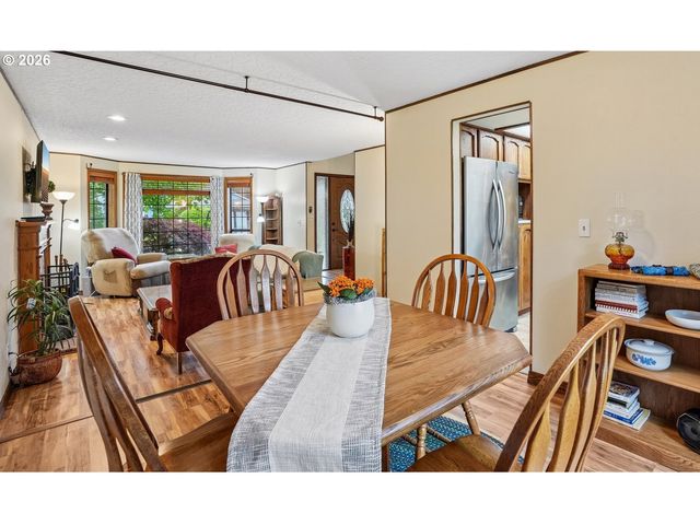 13906 Ne 7TH Way, Vancouver, WA 98684