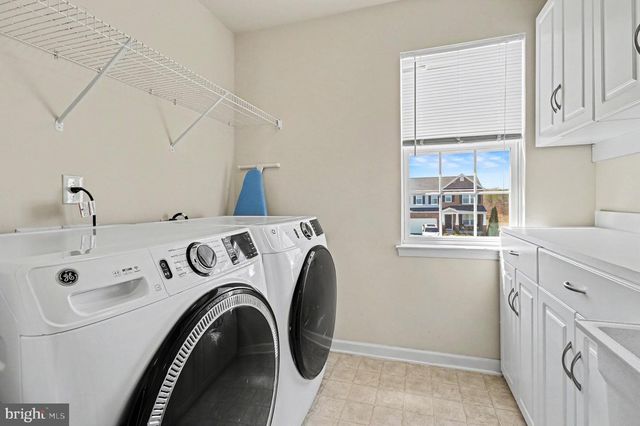 51 CHARTER GATE DR, Fredericksburg, VA 22406