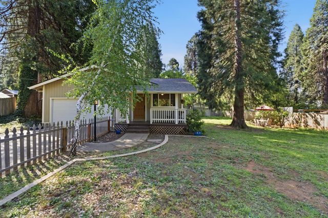 24770 Harrison St, Foresthill, CA 95631