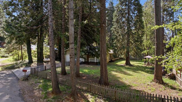 24770 Harrison St, Foresthill, CA 95631