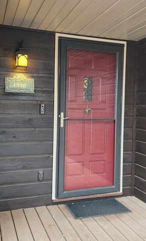 1920 W Murray Drive, Springfield, MO 65810