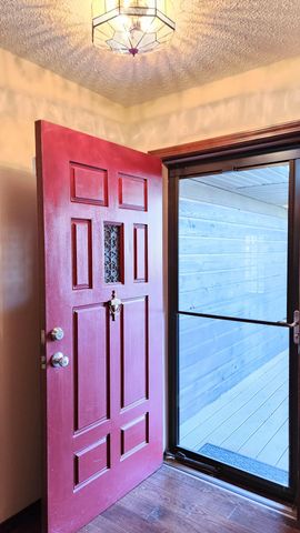 1920 W Murray Drive, Springfield, MO 65810