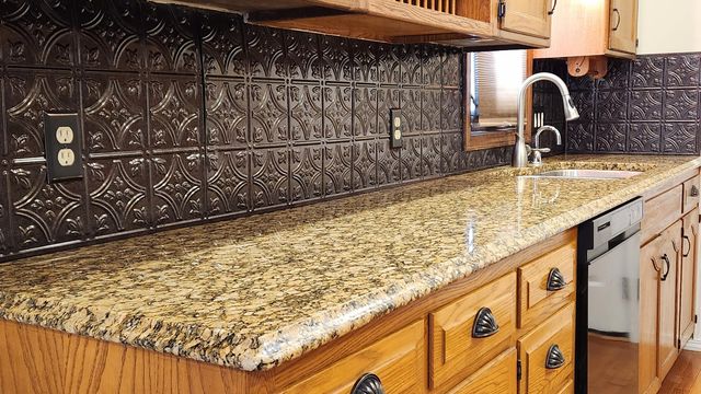 1920 W Murray Drive, Springfield, MO 65810